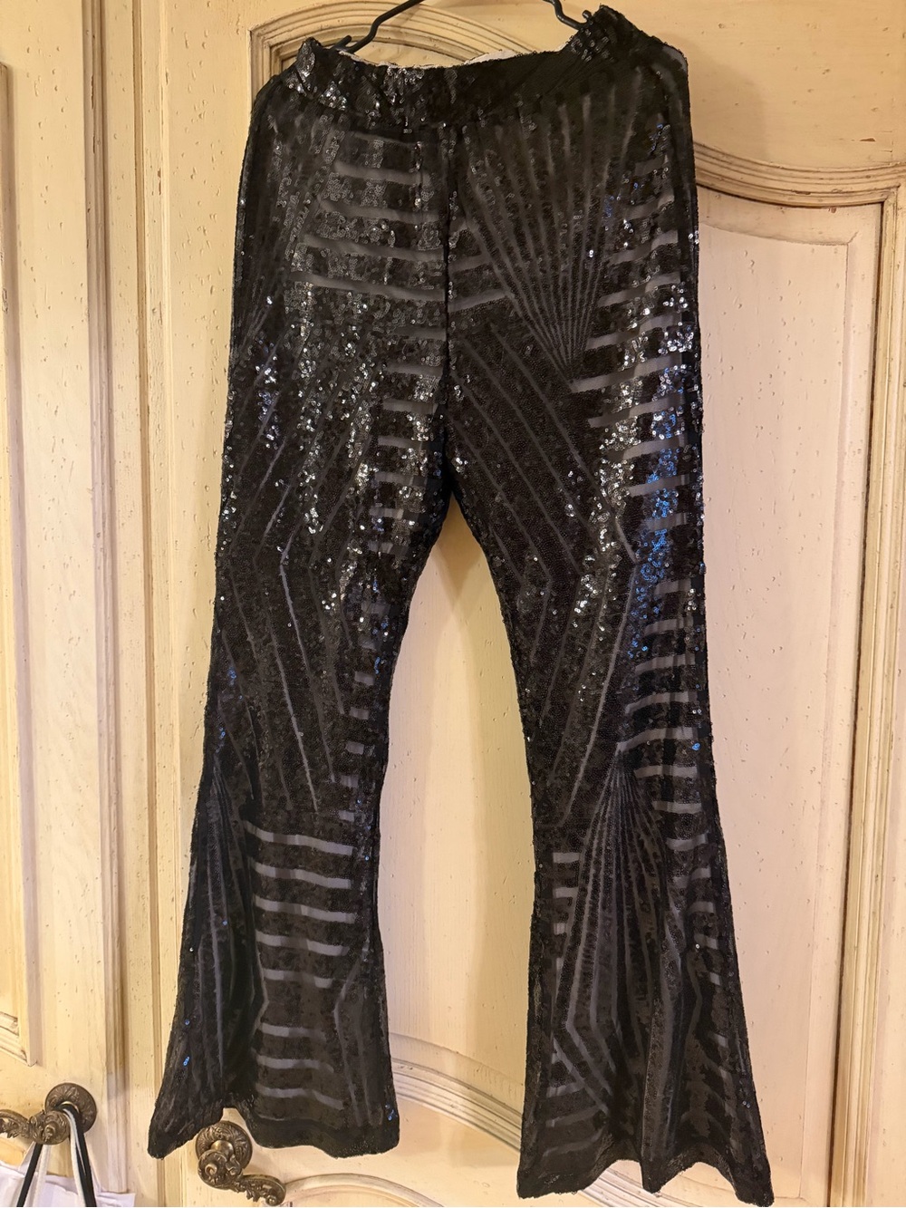 Sparkling black Sequin flare pull on pant size large clubwear, evening pant